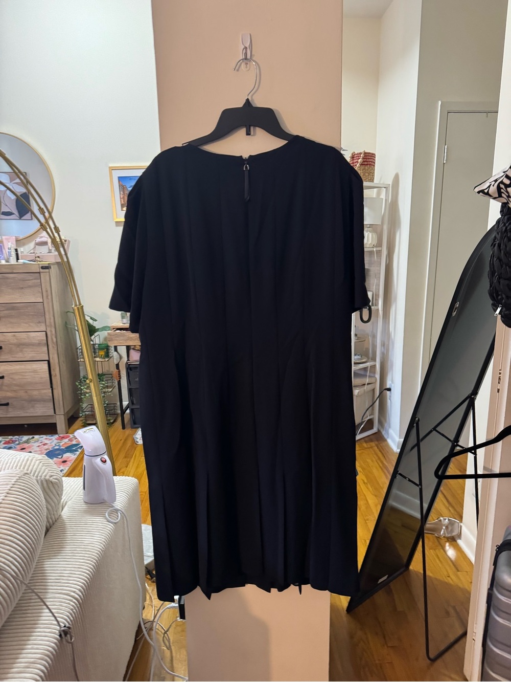 Lafayette 168 Black Pleated Short Sleeve Dress - Picture 5 of 5